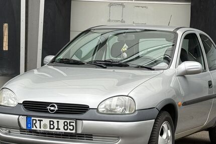 Opel Corsa 37.000 km 3.995 &euro; Reutlingen/Mittelstadt 72766
