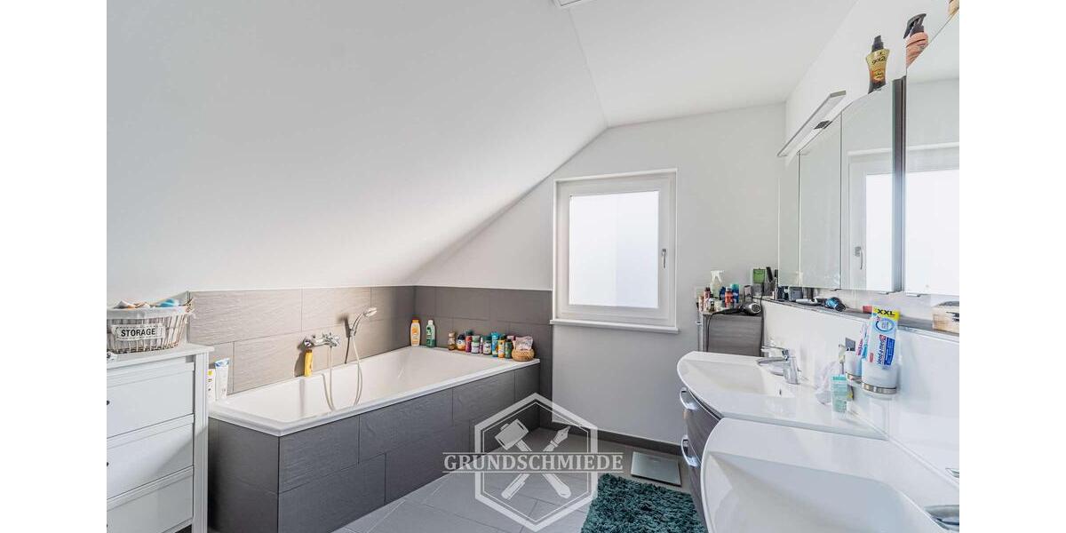 Maisonettenwohnung Neuffen - 5 Zimmer, 183 m&sup2;, 1.900&euro; | Angebot:26443759