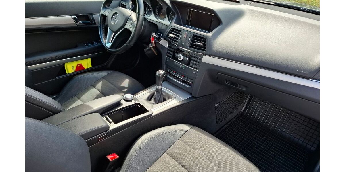 Mercedes-Benz E 200 107.840 km 9.500 &euro; Grafenau 71120