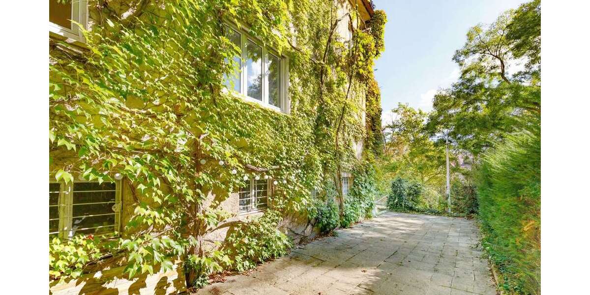 Einfamilienhaus Stuttgart Stuttgart-West - 12 Zimmer, 334 m&sup2;, 1.980.000&euro; | Angebot:25485968