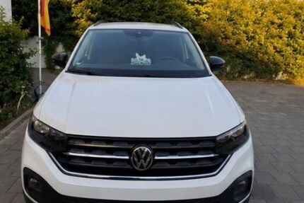 VW T-Cross 48.000 km 14.399 &euro; Stuttgart 70435
