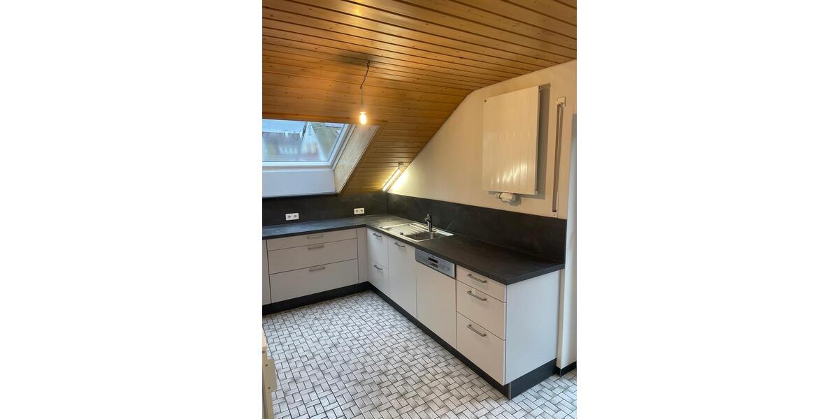 Dachgeschoßwohnung Ammerbuch - 3 Zimmer, 85 m&sup2;, 1.050&euro; | Angebot:25264212