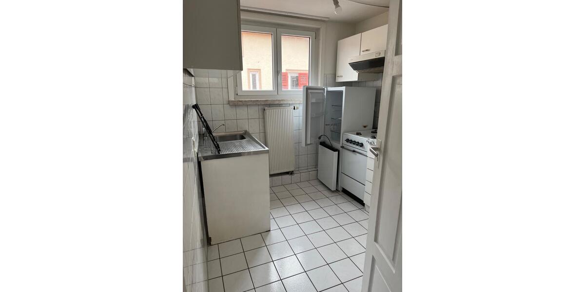 Dachgeschoßwohnung Tübingen - 2.5 Zimmer, 48 m&sup2;, 750&euro; | Angebot:26109804