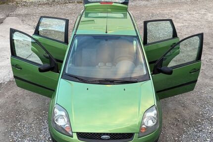 Ford Fiesta 122.610 km 3.290 &euro; Böblingen 71032