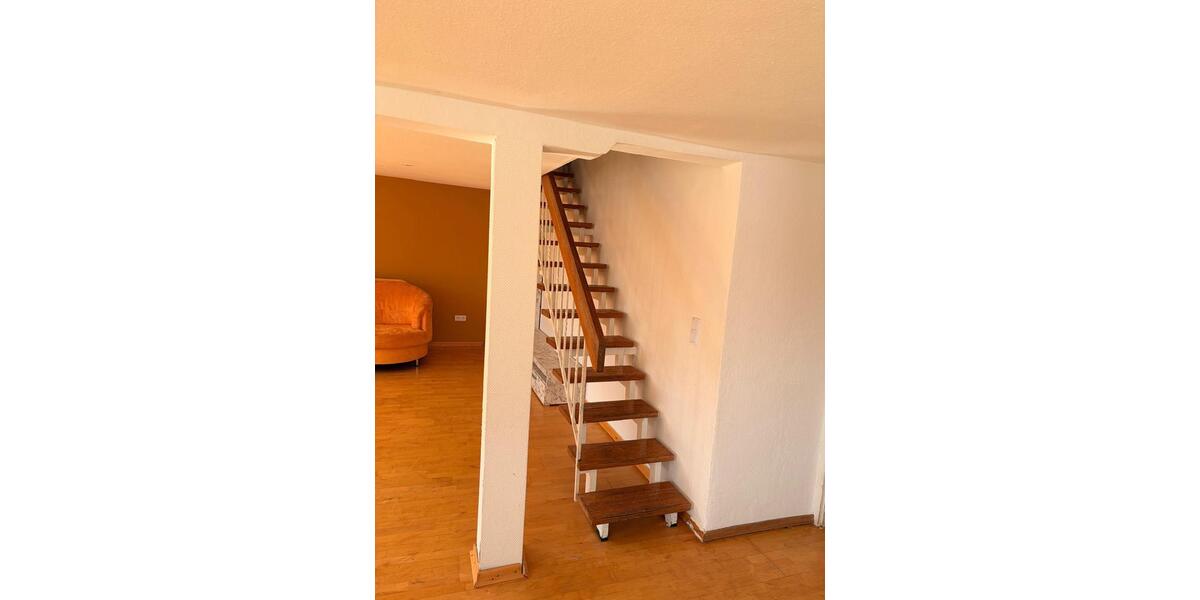 Maisonettenwohnung Nürtingen - 4 Zimmer, 120 m&sup2;, 900&euro; | Angebot:25976166