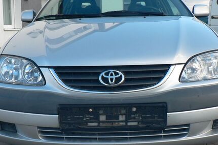 Toyota Avensis 131.000 km 2.300 &euro; Reutlingen oferdingen 72768