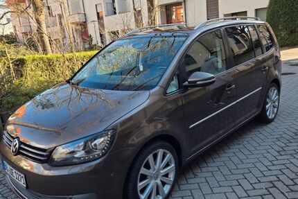 VW Touran 227.668 km 9.900 &euro; Sindelfingen 71063