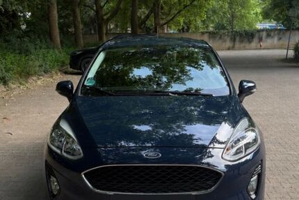 Ford Fiesta 52.000 km 9.700 &euro; Reutlingen 72760