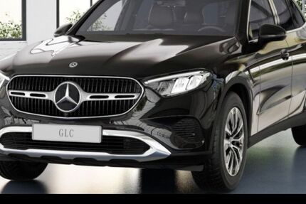 Mercedes-Benz GLC 200 9.900 km 51.480 &euro; Stuttgart 70372