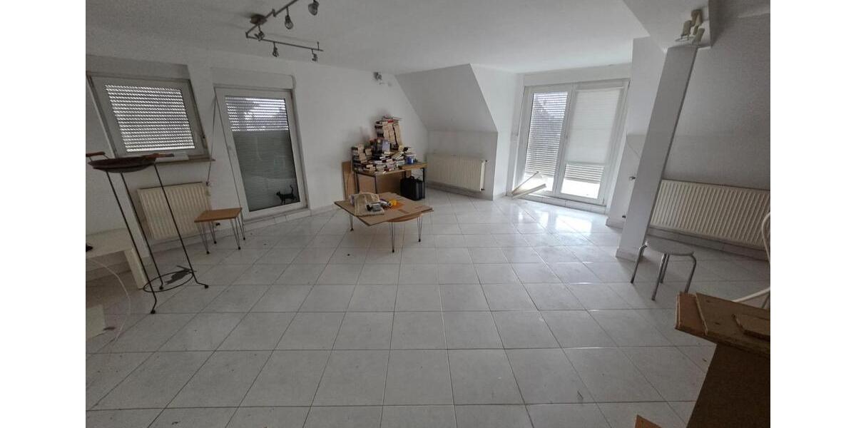 Reihenhaus Deckenpfronn - 7 Zimmer, 210 m&sup2;, 175.000&euro; | Angebot:25650202