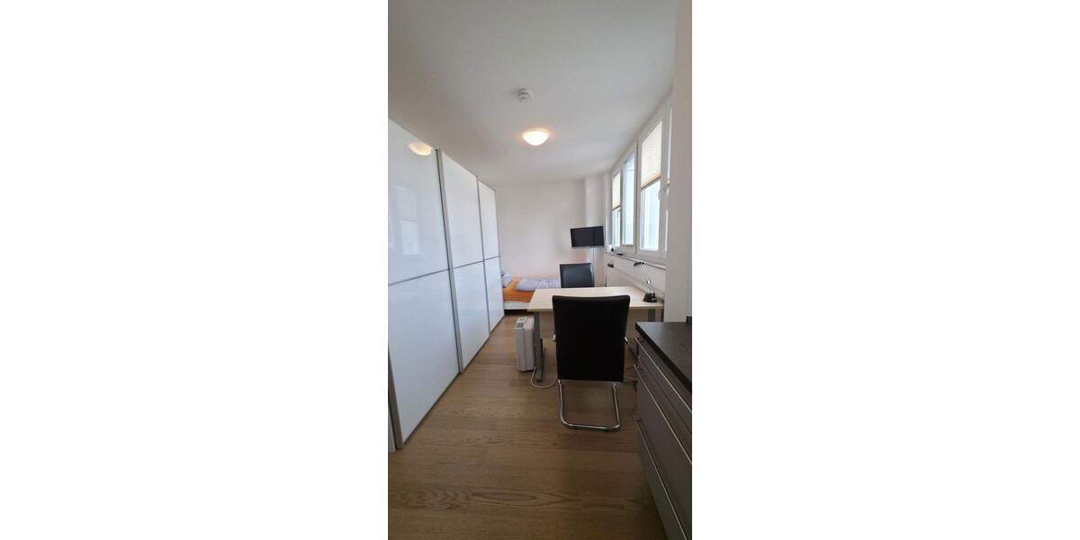 Etagenwohnung Sindelfingen Mitte - 9 Zimmer, 242 m&sup2;, 695.000&euro; | Angebot:25823345