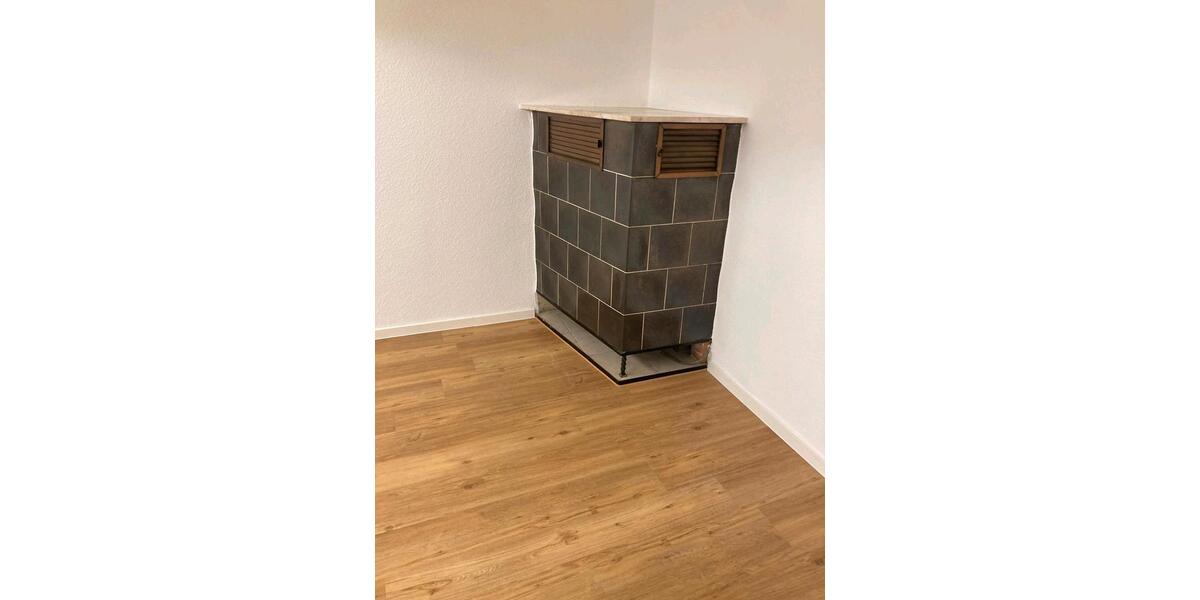 Etagenwohnung Herrenberg - 2.5 Zimmer, 75 m&sup2;, 1.100&euro; | Angebot:25639869