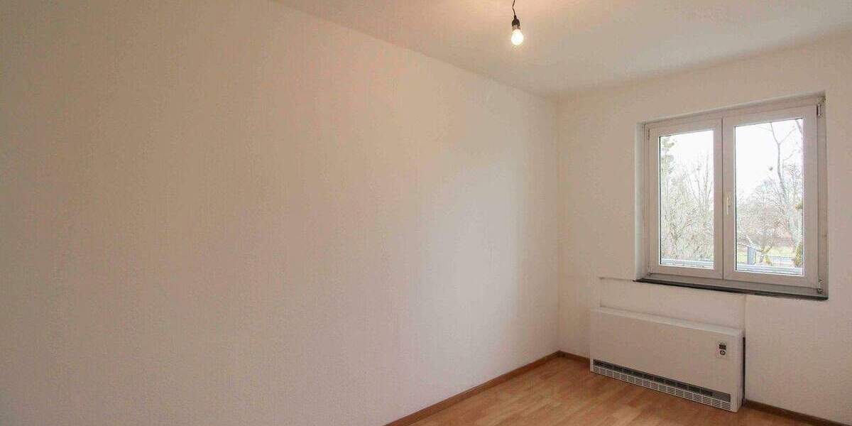 Einfamilienhaus Stuttgart Dürrlewang - 3 Zimmer, 270.000&euro; | Angebot:25715930
