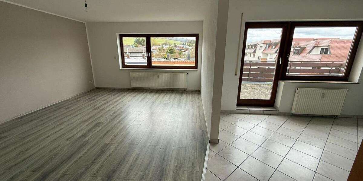 Etagenwohnung Wildberg - 3 Zimmer, 90 m&sup2;, 230.000&euro; | Angebot:25988871