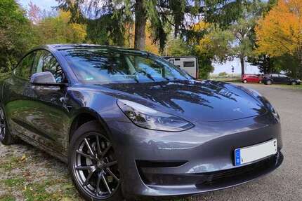 Tesla Model 3 33.000 km 29.900 &euro; Horb am Neckar, Stadt 72160