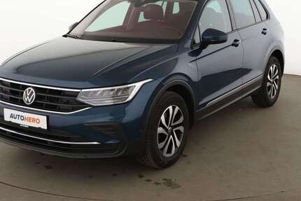 VW Tiguan 48.856 km 22.470 &euro; Stuttgart 70195
