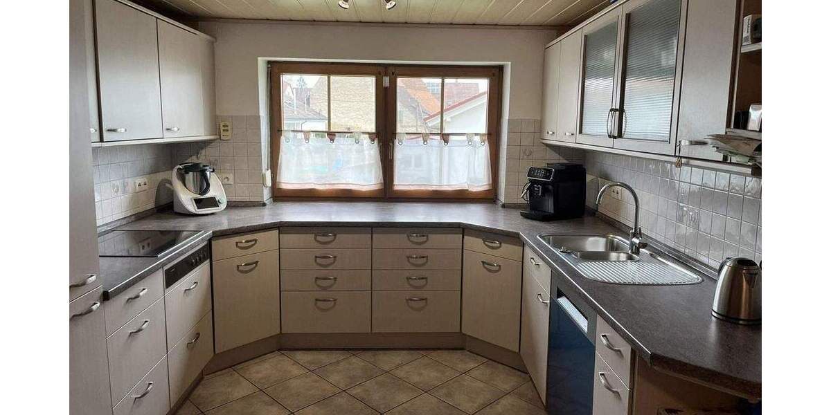 Etagenwohnung Rottenburg am Neckar Baisingen - 5 Zimmer, 170 m&sup2;, 479.000&euro; | Angebot:25864128