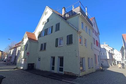 Haus Reutlingen - 6 Zimmer, 200 m&sup2;, 450.000&euro; | Angebot:25282639