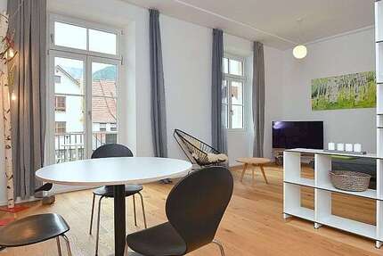 Wohnung Dettingen an der Erms - 2 Zimmer, 82 m&sup2;, 1.830&euro; | Angebot:24586000