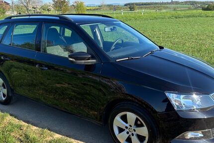 Skoda Fabia 91.000 km 7.900 &euro; Gäufelden 71126