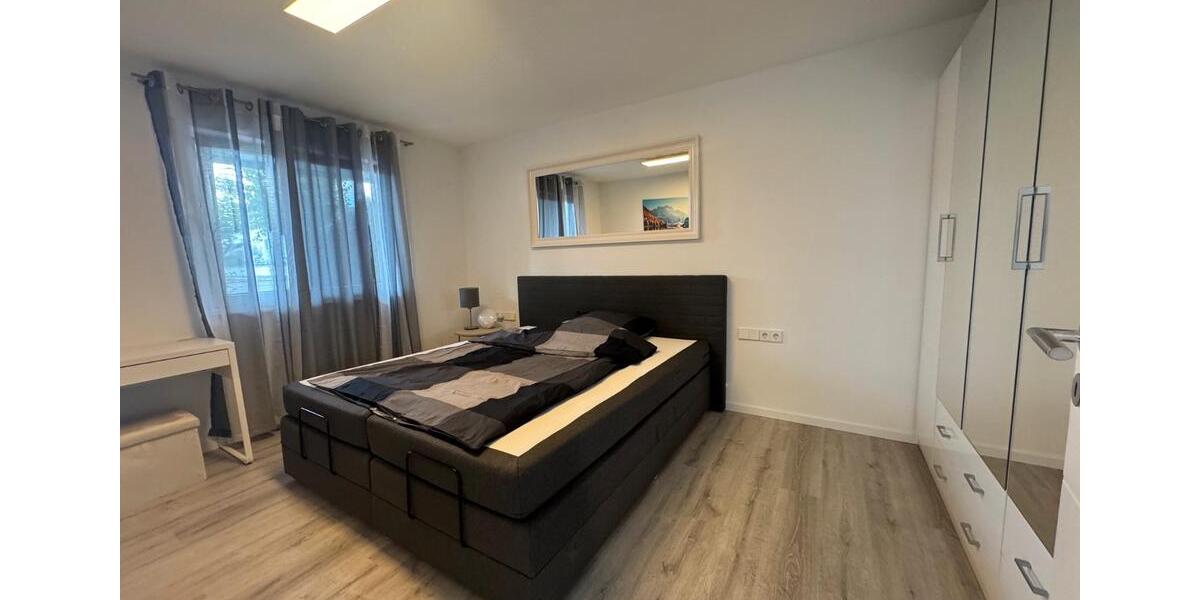 Doppelhaushälfte Nürtingen - 5 Zimmer, 180 m&sup2;, 2.600&euro; | Angebot:26479674