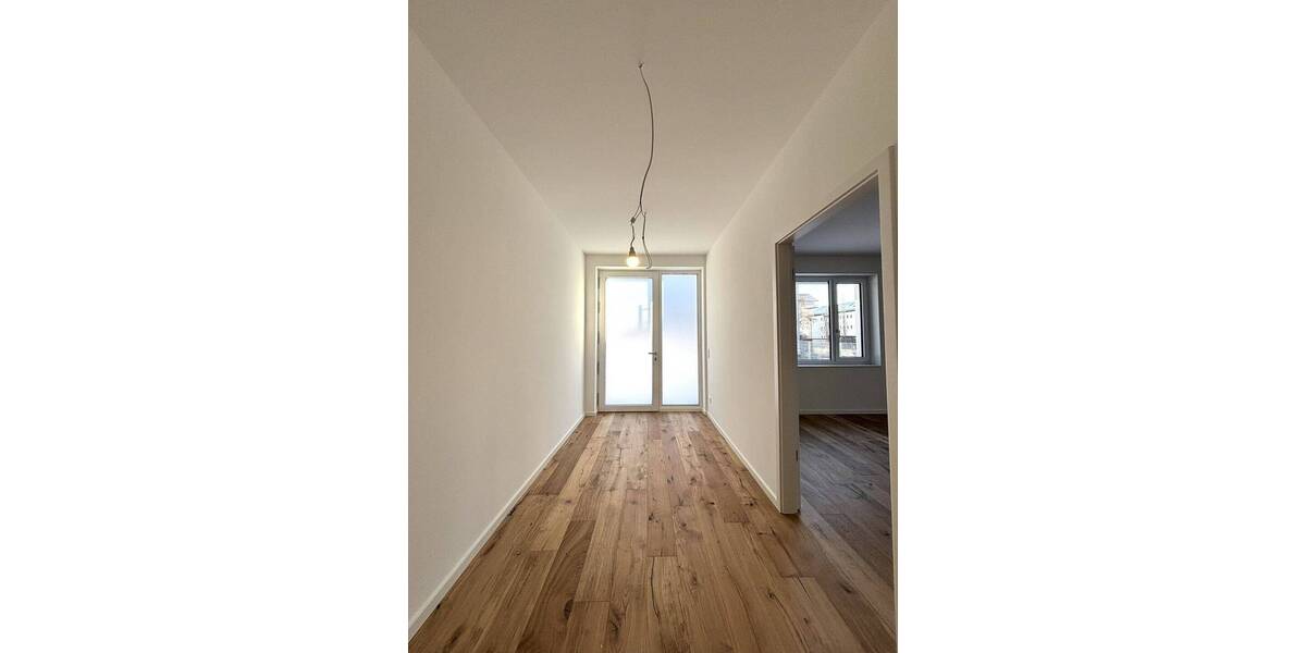 Etagenwohnung Sindelfingen Mitte - 2 Zimmer, 89 m&sup2;, 1.180&euro; | Angebot:26190952
