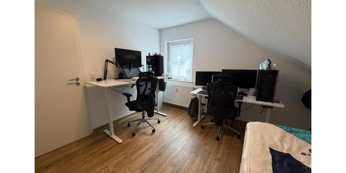 Dachgeschoßwohnung Jettingen - 3 Zimmer, 66 m&sup2;, 1.250&euro; | Angebot:25131334