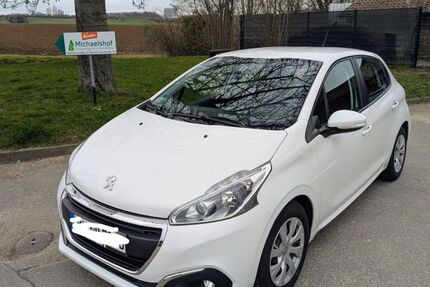 Peugeot 208 83.000 km 7.000 &euro; Tübingen 72074