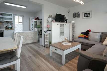 Wohnung Bisingen - 3 Zimmer, 70 m&sup2;, 800&euro; | Angebot:27084805