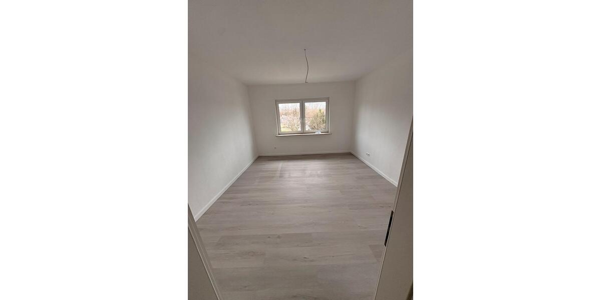 Etagenwohnung Bisingen - 4 Zimmer, 100 m&sup2;, 1.200&euro; | Angebot:25959859
