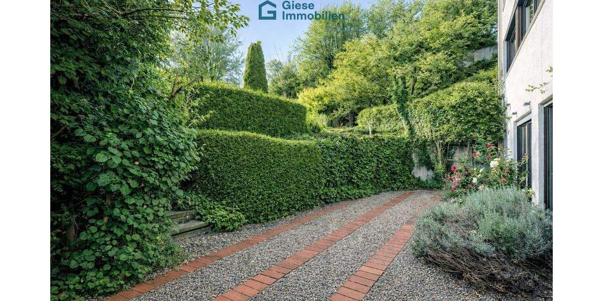 Einfamilienhaus Stuttgart Vaihingen - 6 Zimmer, 193 m&sup2;, 1.090.000&euro; | Angebot:25685479