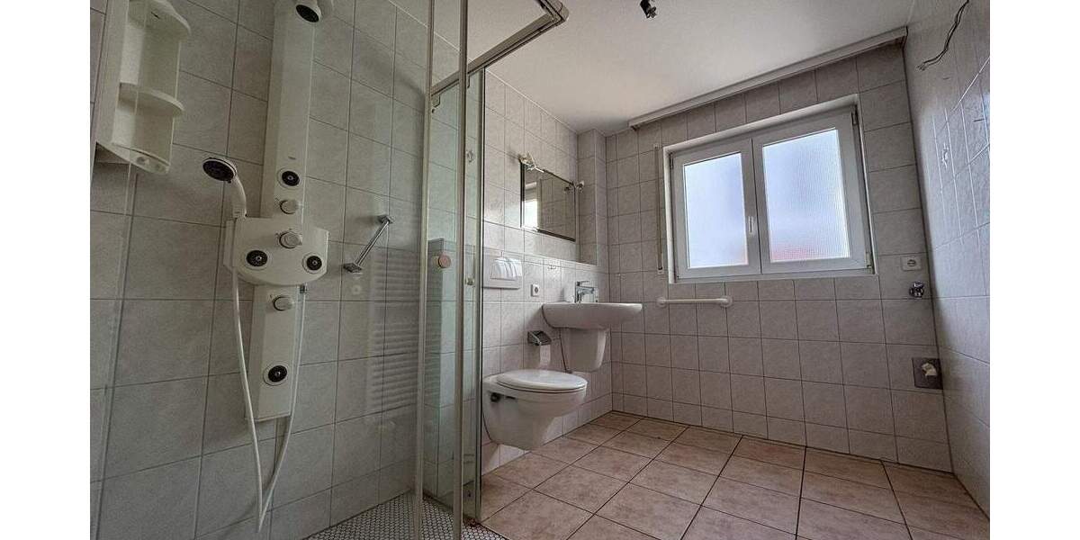 Etagenwohnung Böblingen Dagersheim - 3 Zimmer, 106 m&sup2;, 445.000&euro; | Angebot:25704280