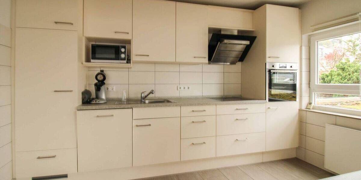 Einfamilienhaus Pfullingen - 7 Zimmer, 229 m&sup2;, 649.000&euro; | Angebot:26377791