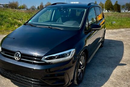 VW Touran 62.435 km 27.989 &euro; Ostfildern 73760