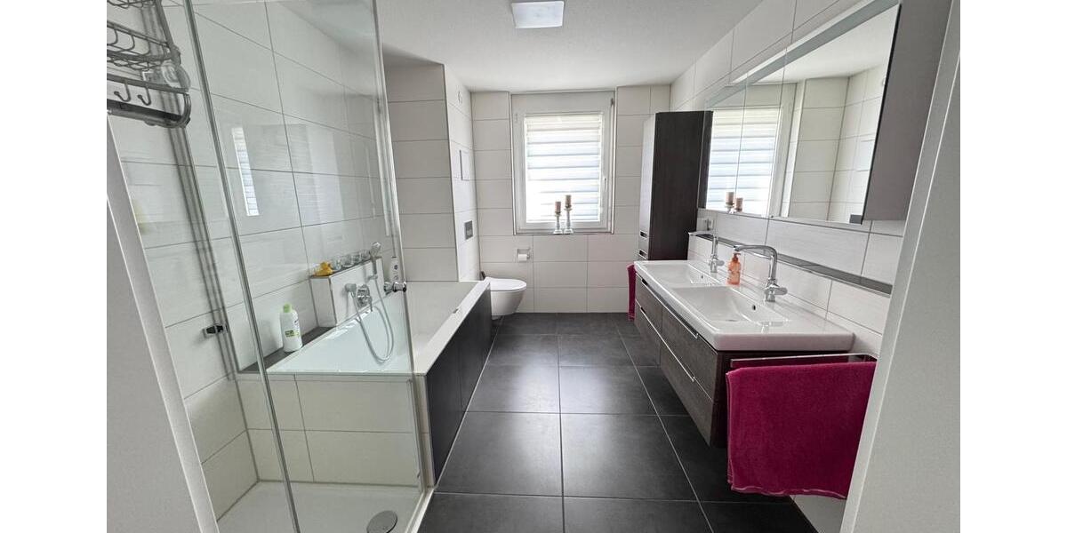 Maisonettenwohnung Herrenberg - 5 Zimmer, 147 m&sup2;, 649.000&euro; | Angebot:27154161