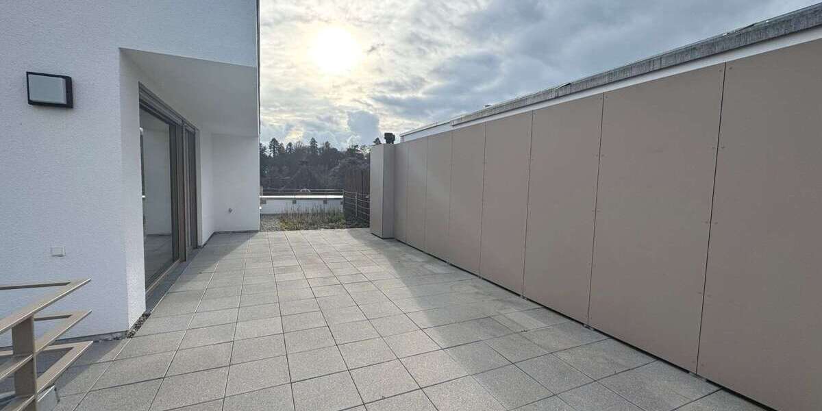 Etagenwohnung Nürtingen - 4 Zimmer, 123 m&sup2;, 1.835&euro; | Angebot:25823821