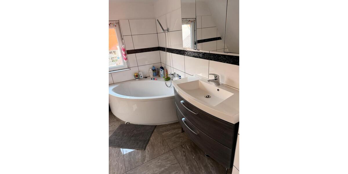 Einfamilienhaus Mötzingen - 5 Zimmer, 107 m&sup2;, 450.000&euro; | Angebot:26989296
