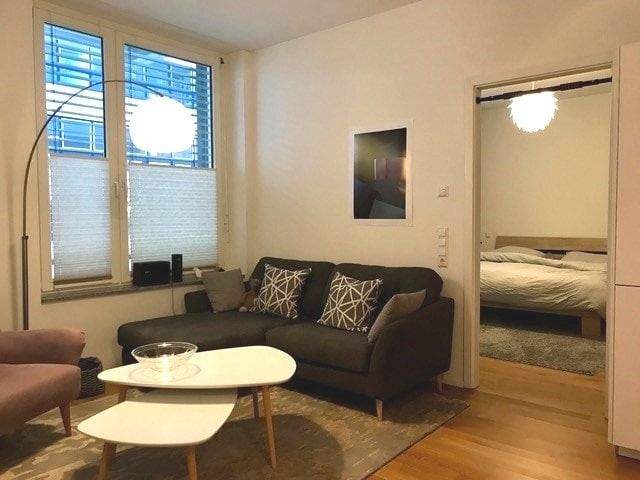 Mehrfamilienhaus, Wohnhaus Stuttgart West - 7 Zimmer, 192 m&sup2;, 1.495.000&euro; | Angebot:25780792