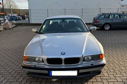 BMW 728 320.000 km 5.499 &euro; Stuttgart 70186
