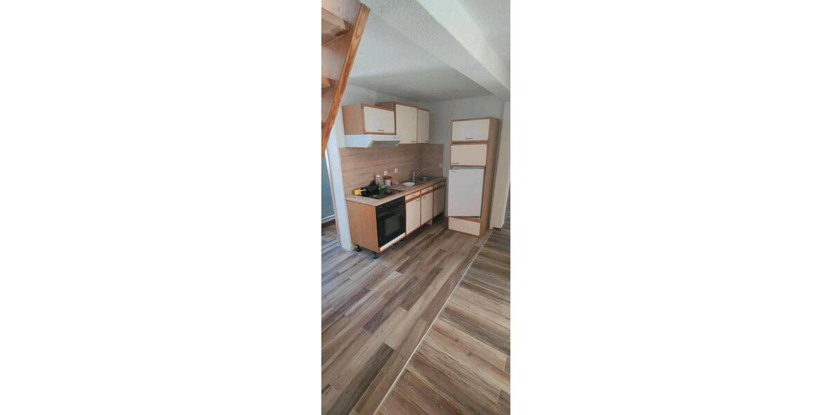 Etagenwohnung Ebhausen - 7 Zimmer, 120 m&sup2;, 1.400&euro; | Angebot:26481755