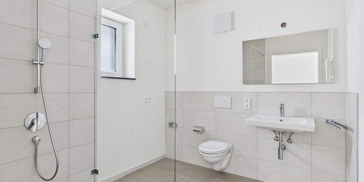 Etagenwohnung Sindelfingen Ost - 2 Zimmer, 64 m&sup2;, 1.230&euro; | Angebot:25676080