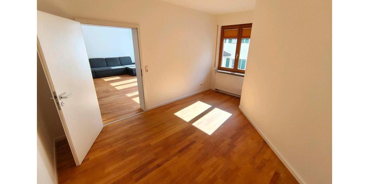 Hochparterre Haigerloch - 3.5 Zimmer, 102 m&sup2;, 220.000&euro; | Angebot:27218910