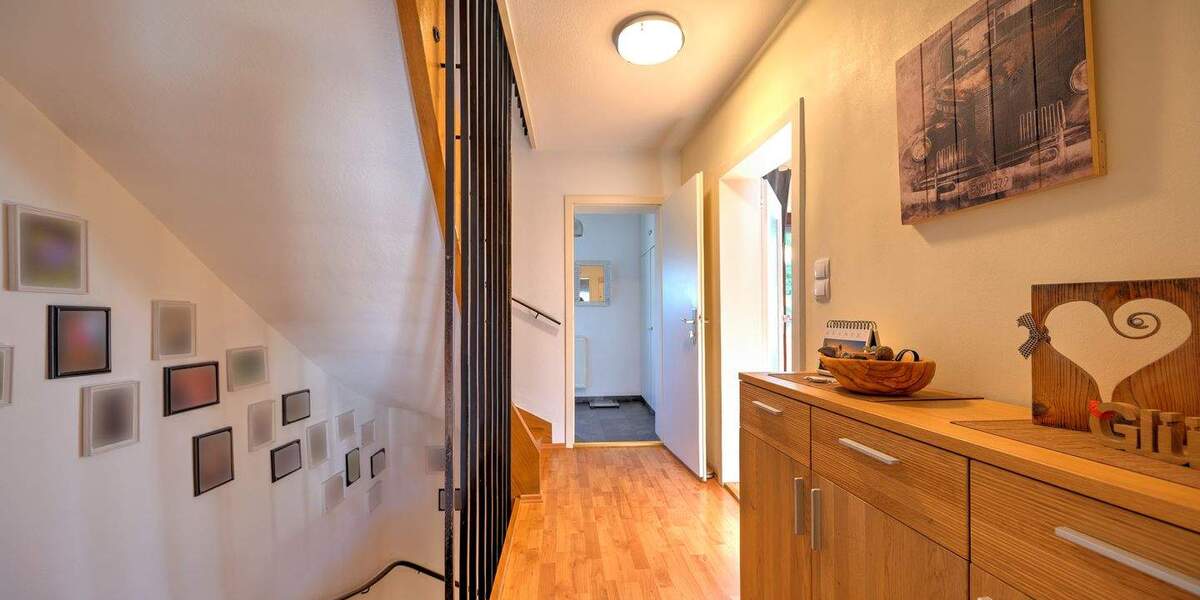 Reihenmittelhaus Sindelfingen Darmsheim - 5 Zimmer, 128 m&sup2;, 449.000&euro; | Angebot:25694971