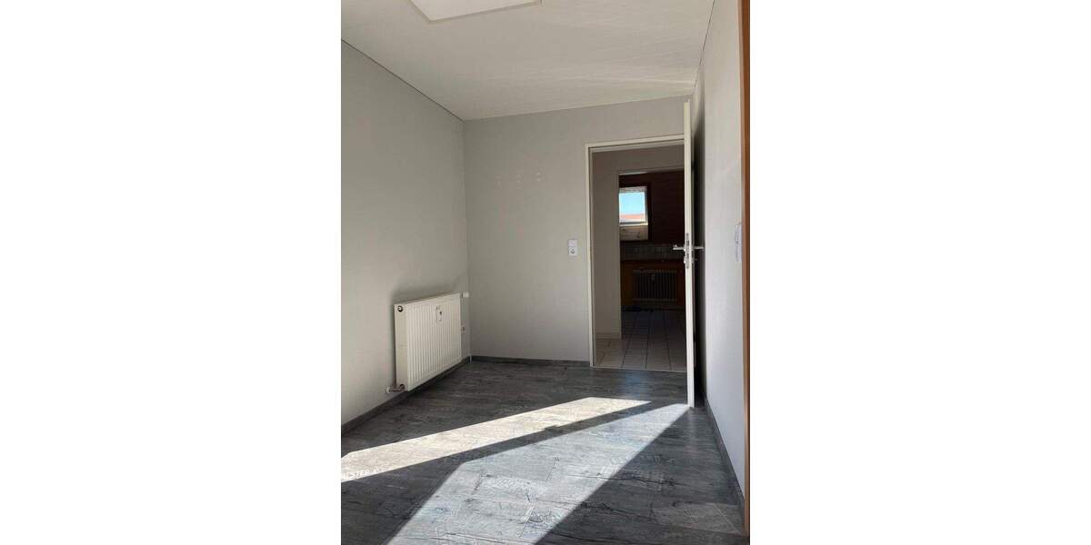 Etagenwohnung Reutlingen Ringelbach - 3 Zimmer, 70 m&sup2;, 280.000&euro; | Angebot:25657615