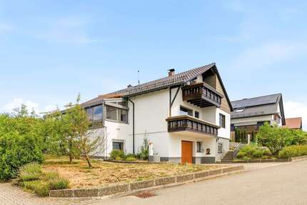 Wohnung Reutlingen Sondelfingen - 4 Zimmer, 160 m&sup2;, 1.700&euro; | Angebot:27312737