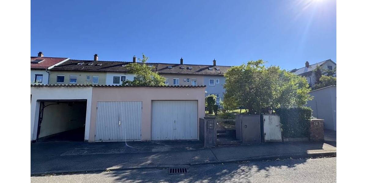 Reihenmittelhaus Stuttgart / Degerloch Hoffeld - 6 Zimmer, 135 m&sup2;, 650.000&euro; | Angebot:26596457