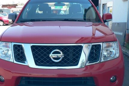 Nissan Navara 121.000 km 12.200 &euro; Reutlingen oferdingen 72768