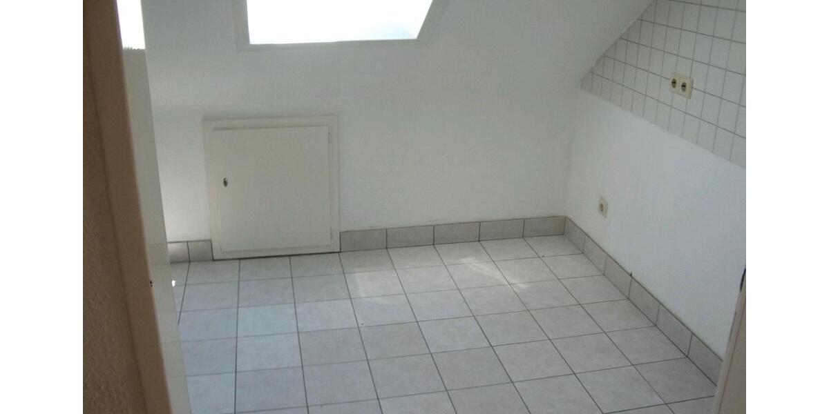 Dachgeschoßwohnung Wendlingen am Neckar - 3 Zimmer, 54 m&sup2;, 500&euro; | Angebot:25833348