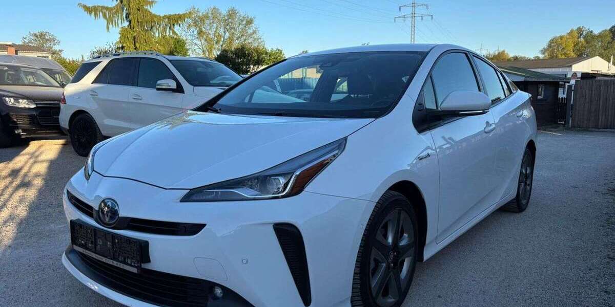 Toyota Prius 93.205 km 18.900 &euro; Magstadt 71106