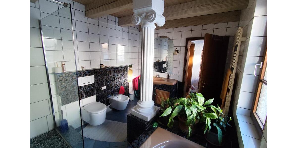 Doppelhaushälfte Nürtingen - 7 Zimmer, 192 m&sup2;, 500.000&euro; | Angebot:25977668